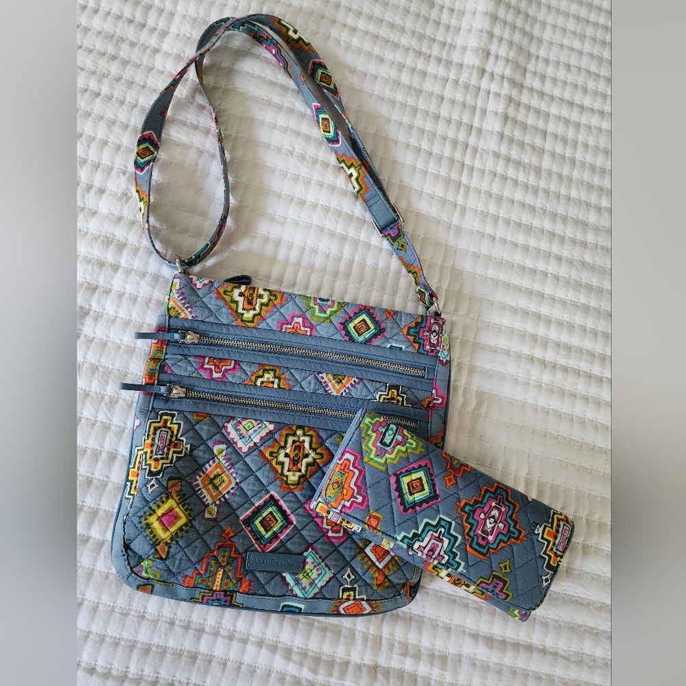 Vera Bradley Painted Medallions Print Crossbody Bag w/ Wallet Blue